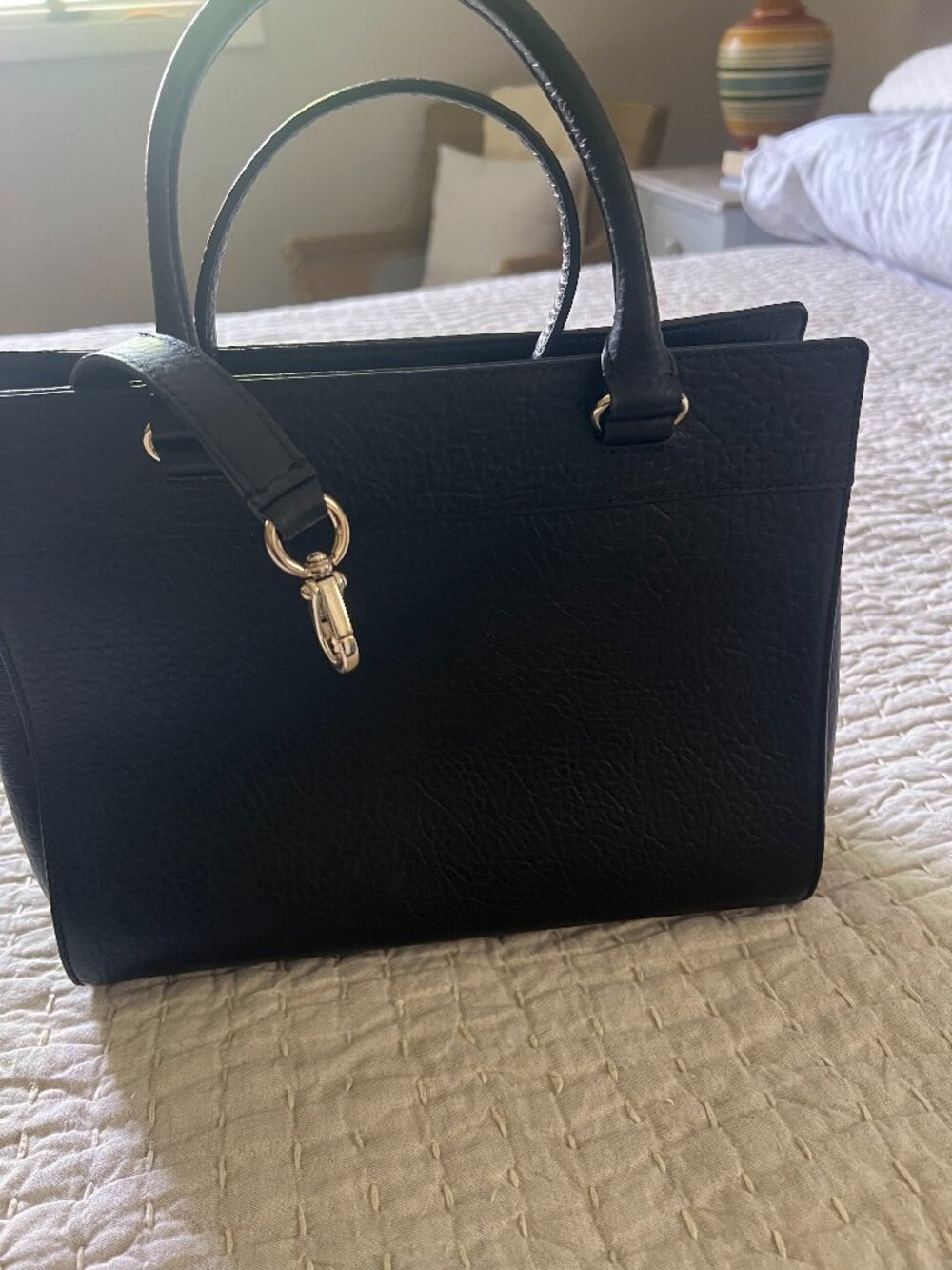 Kate Spade purse black with beautiful diamond design and in excellent condition - Picture 3 of 13